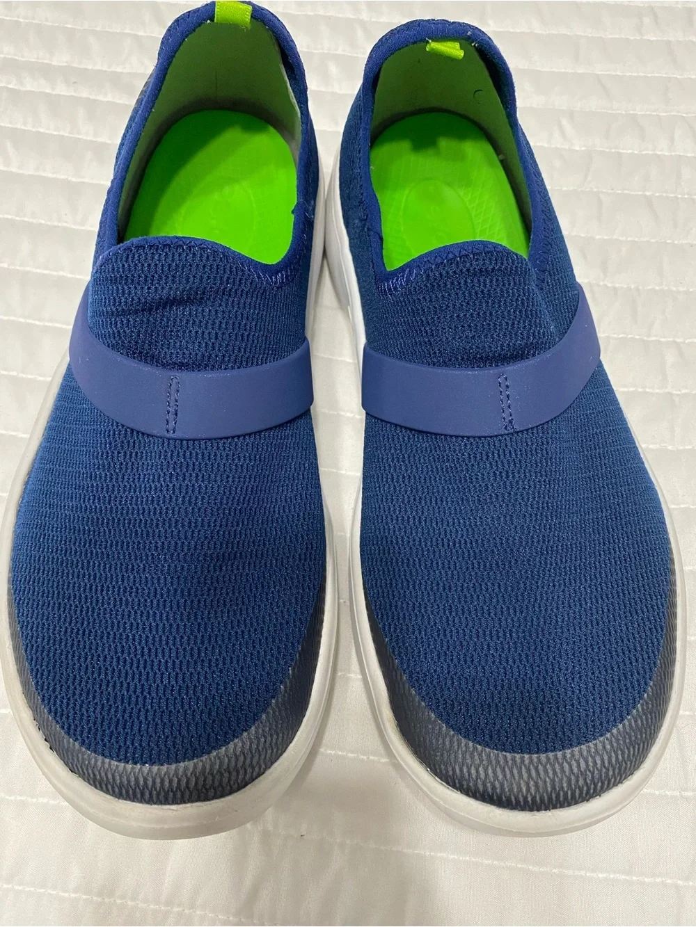 OOFOS OOmg Low Mesh Slip On Navy Blue Sneakers Women’s Size 9